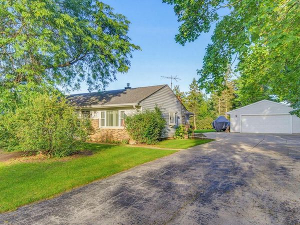 W160N9756 Colonial DRIVE, Germantown, WI 53022