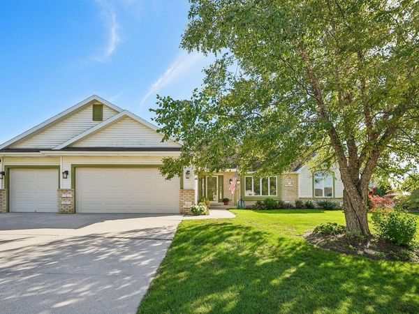 281 Louvain LANE, Belgium, WI 53004