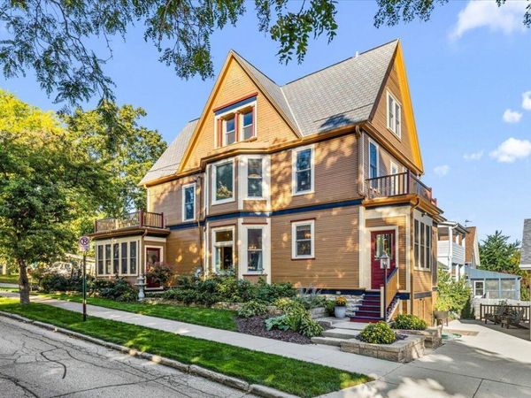 833 Walnut STREET, West Bend, WI 53095