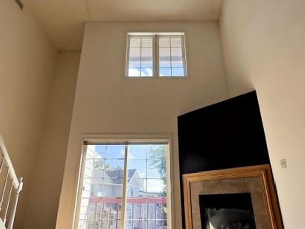 1112 E Lyon STREET, Unit 1112, Milwaukee, WI 53202