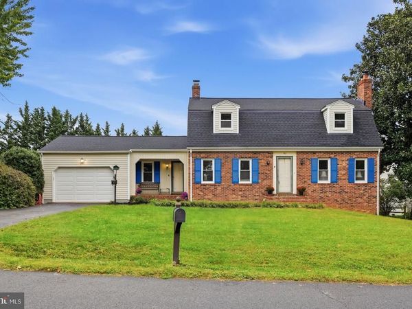 911 W COUNTRY CLUB DRIVE, PURCELLVILLE, VA 20132