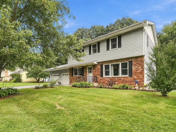 1247 Dogwood Drive , Chesterton, IN 46304