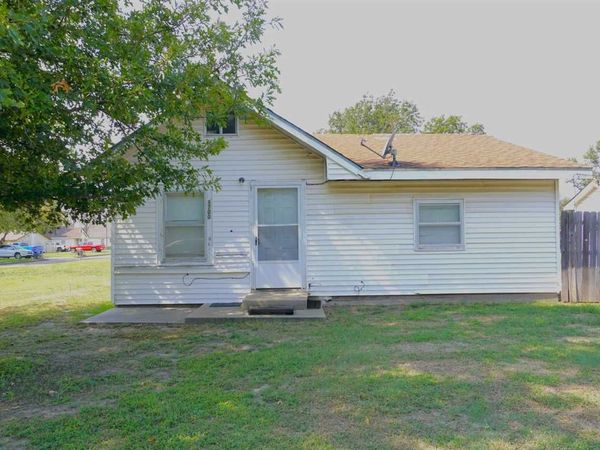 1700 N 1st Street, Ponca City, OK 00000