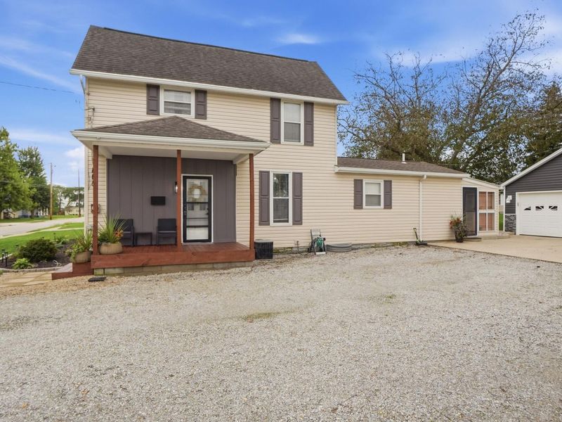 605 Dearbaugh Avenue, Wapakoneta, OH 45895 Photo 3