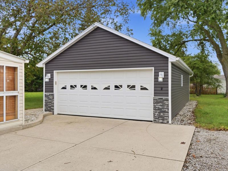 605 Dearbaugh Avenue, Wapakoneta, OH 45895 Photo 33