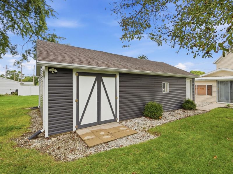 605 Dearbaugh Avenue, Wapakoneta, OH 45895 Photo 37