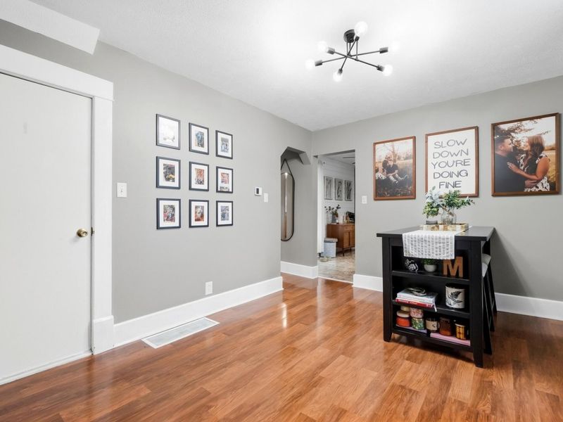 605 Dearbaugh Avenue, Wapakoneta, OH 45895 Photo 9