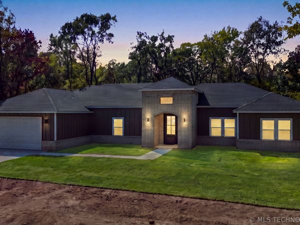 28804 S Meadow Road , Catoosa, OK 74015