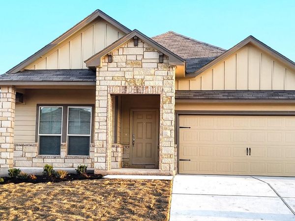172 Pivot DR, Taylor, TX 76574