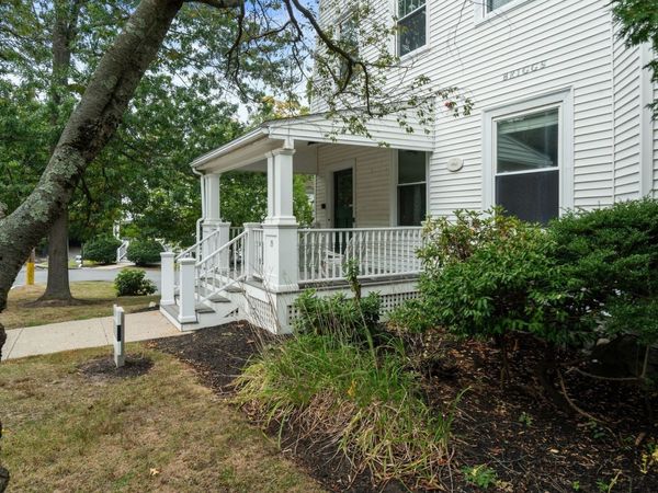15 Maple Ter, Newton, MA 02466