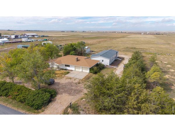 569 S Bonnie Ln, Watkins, CO 80137