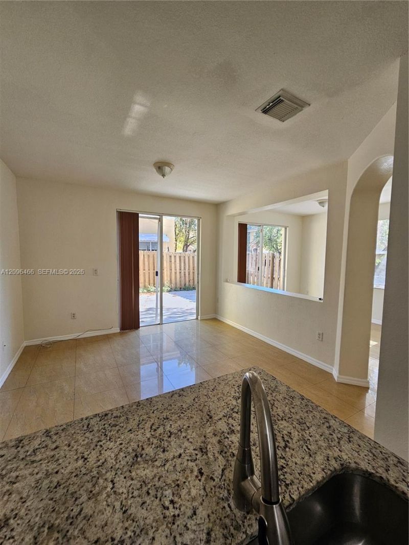 16658 SW 79th Ter , Miami, FL 33193 Photo