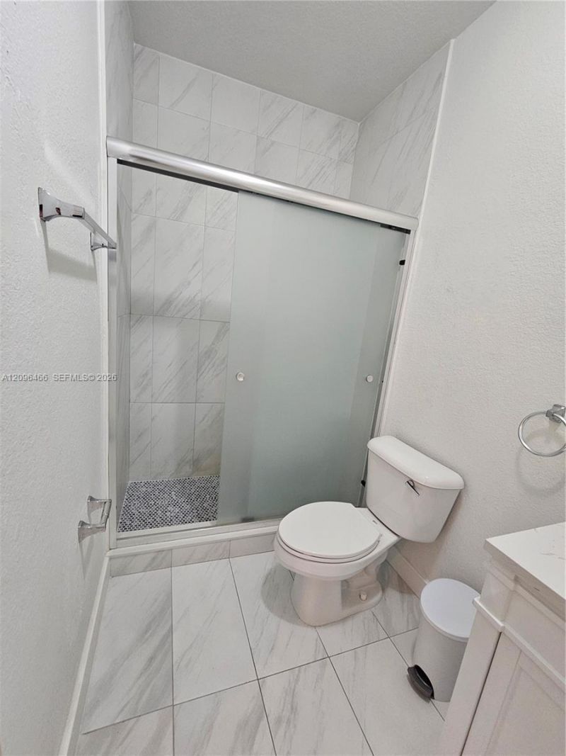 16658 SW 79th Ter , Miami, FL 33193 Photo