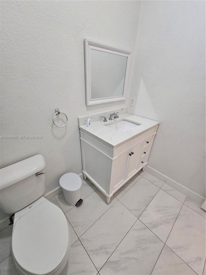16658 SW 79th Ter , Miami, FL 33193 Photo