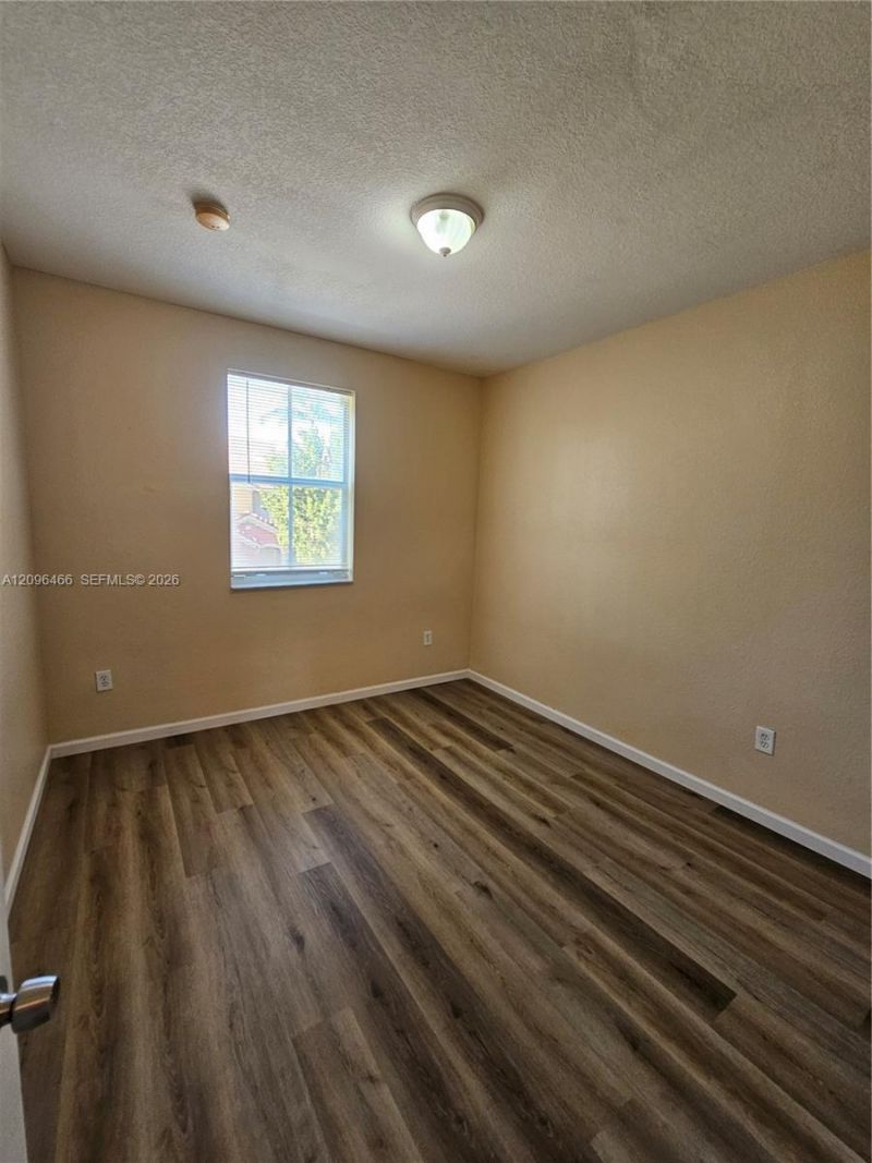 16658 SW 79th Ter , Miami, FL 33193 Photo