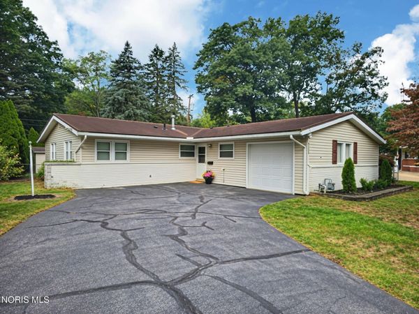 4743 Oak Glen Drive, Toledo, OH 43613