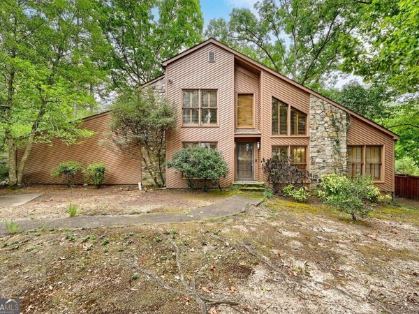 1176 Ashley Lake Drive, Marietta, GA 30062