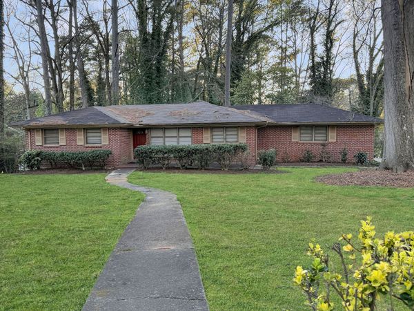 871 Laurelmont Drive, Atlanta, GA 30311