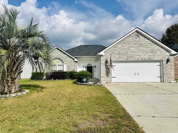 170 Jessica Lakes Dr., Conway, SC 29526