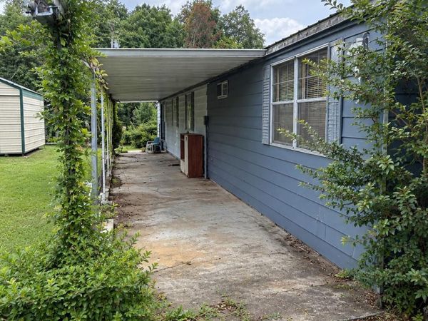 9253 Cherokee Tr, Crossville, TN 38572