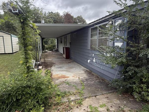 9253 Cherokee Tr, Crossville, TN 38572