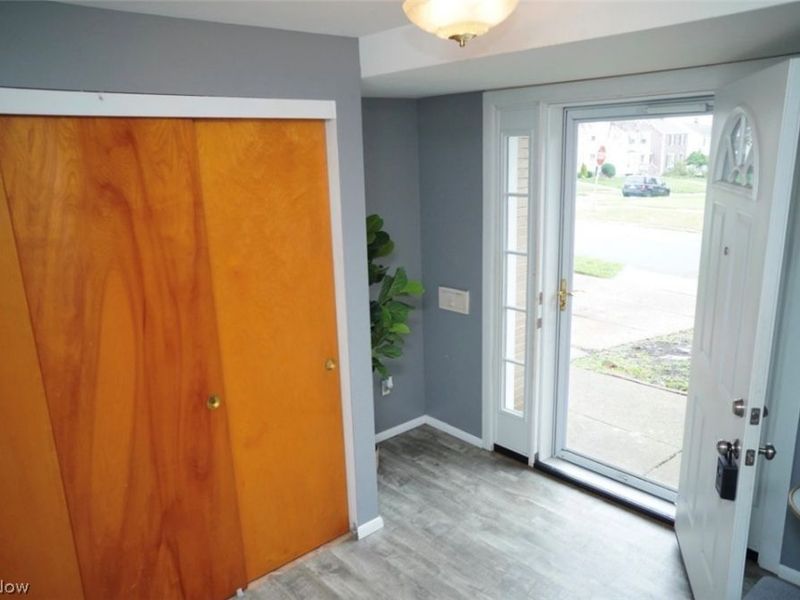 11404 Wallingford Avenue, Garfield Heights, OH 44125 Photo 7