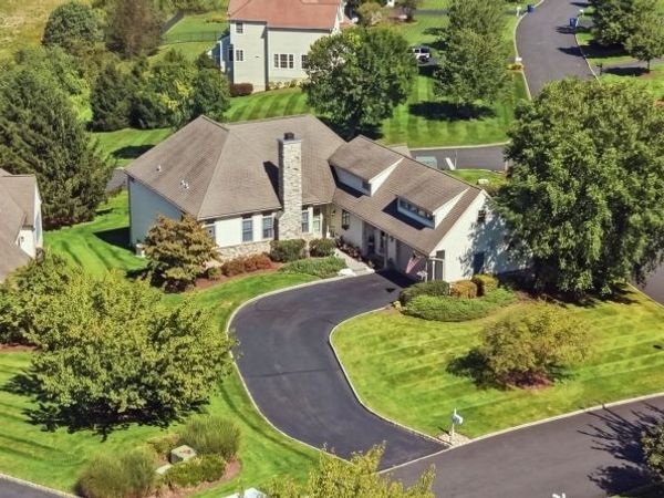 2 Troon Dr, Fredon, NJ 07860