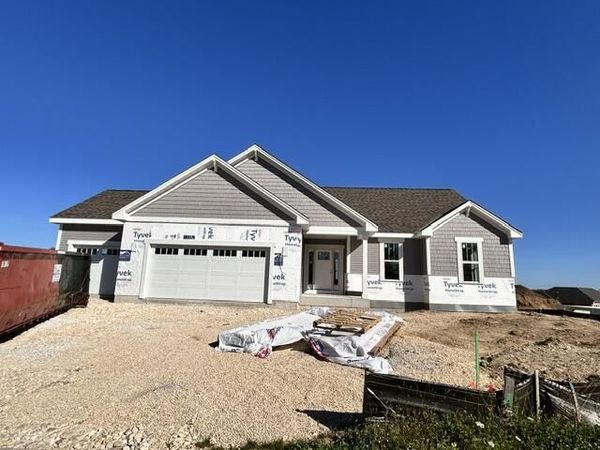 302 Bayberry LANE, Grafton, WI 53024