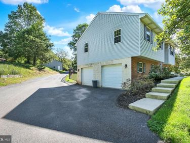 650 GOUGLERSVILLE ROAD, READING, PA 19608