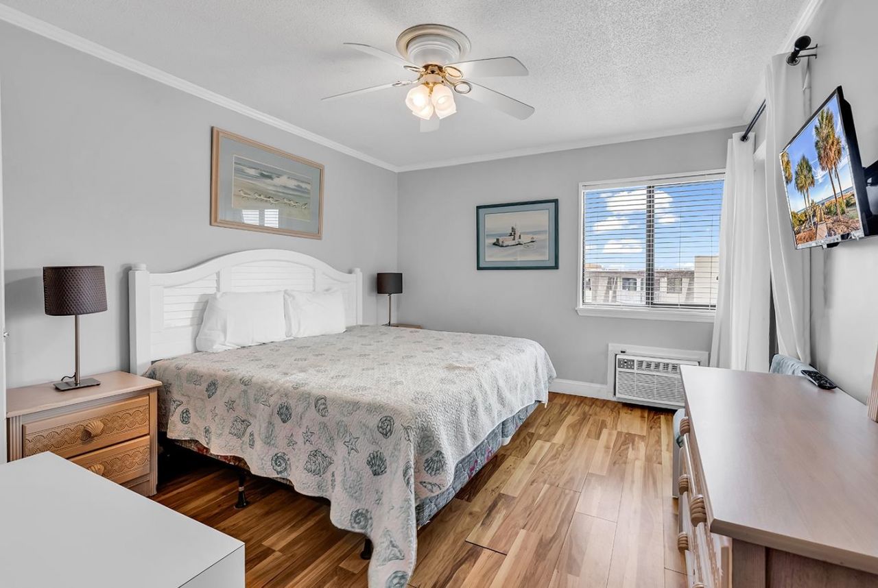 5601 N Ocean Blvd.  Photo 18
