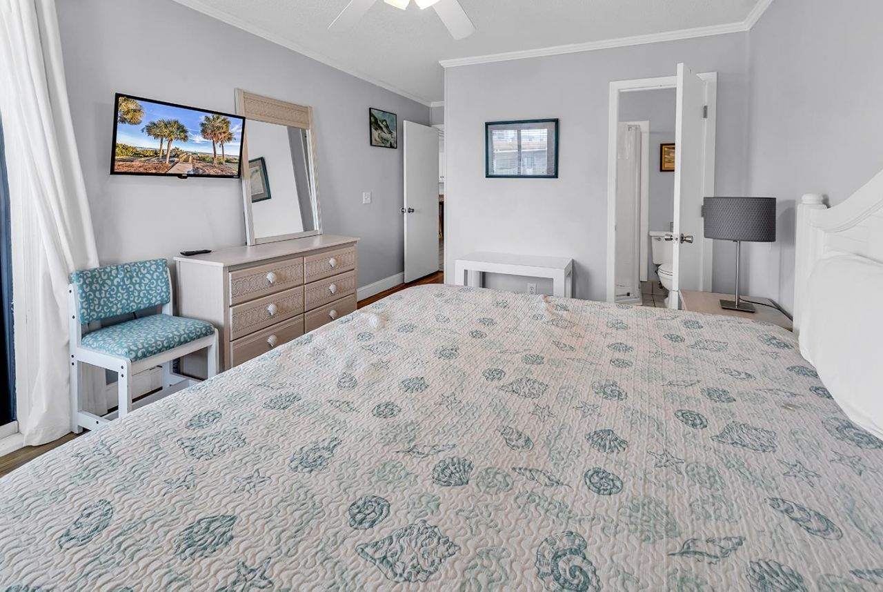 5601 N Ocean Blvd.  Photo 20
