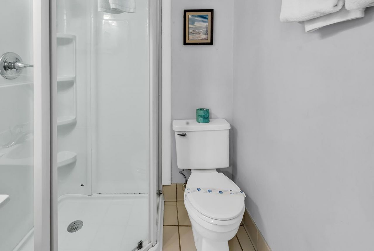 5601 N Ocean Blvd.  Photo 21