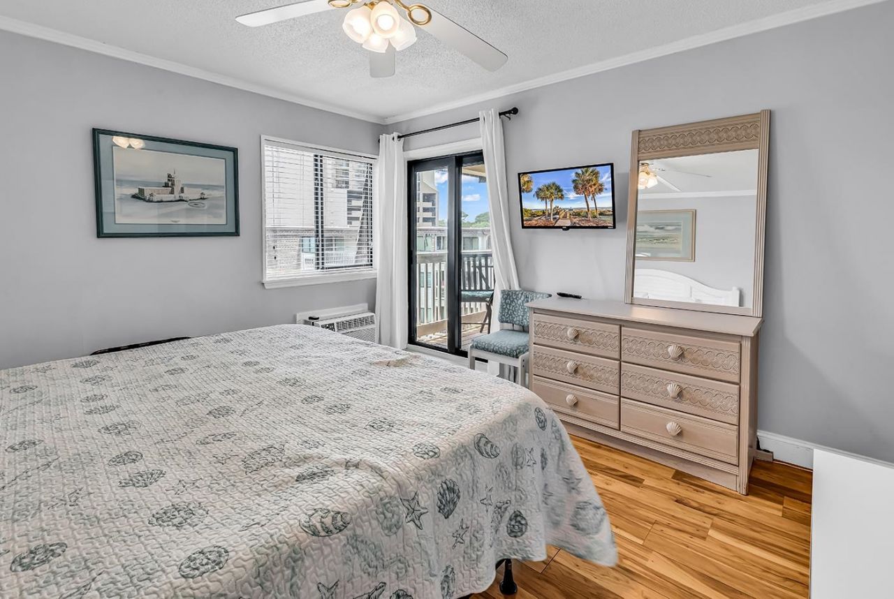 5601 N Ocean Blvd.  Photo 23