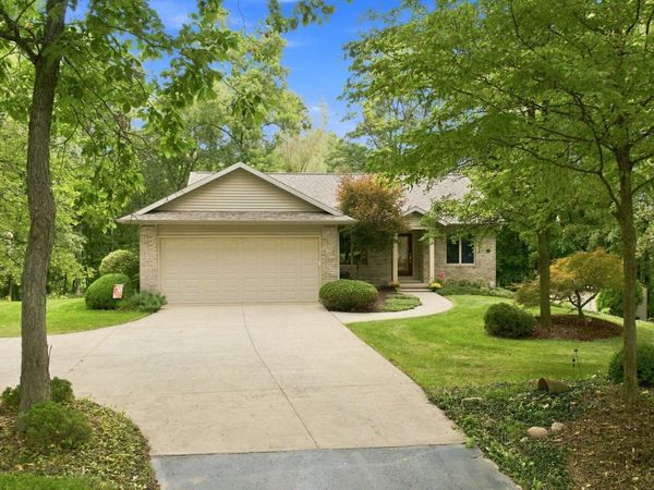 22 W 100 N, Albion, IN 46701