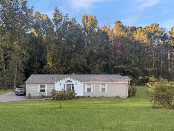 144 Betsy Lane, Rossville, GA 30741