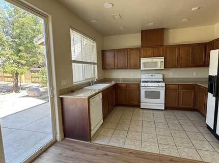 1980 Zephyr Way, Sparks, NV 89431 Photo