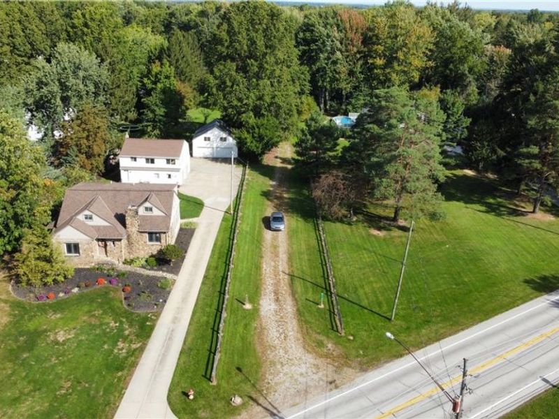 9547 Johnnycake Ridge Road , Mentor, OH 44060 Photo 4