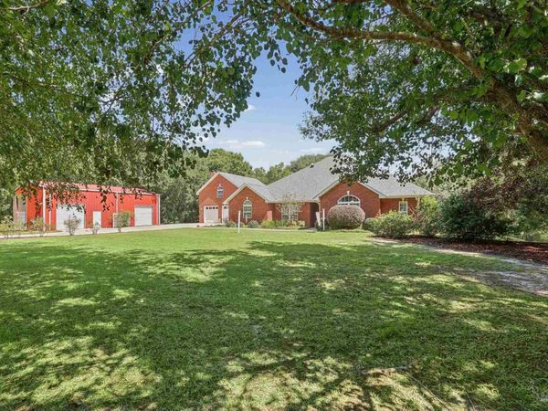 5404 Creek View Ln, Pace, FL 32571