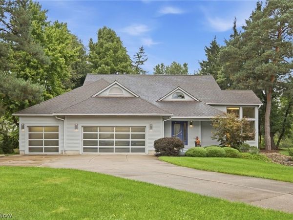 499 Mackinaw Circle, Akron, OH 44333