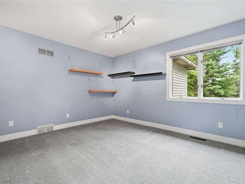 499 Mackinaw Circle, Akron, OH 44333 Photo 30