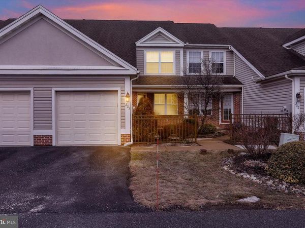 203 OAK HILL LANE , READING, PA 19610