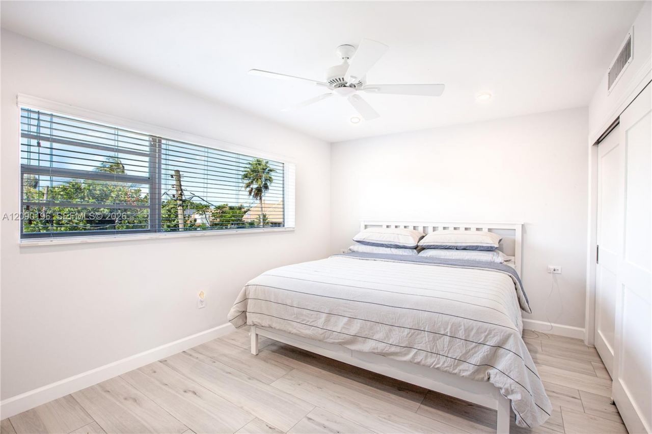 300 Oregon St , Unit 204, Hollywood, FL 33019 Photo