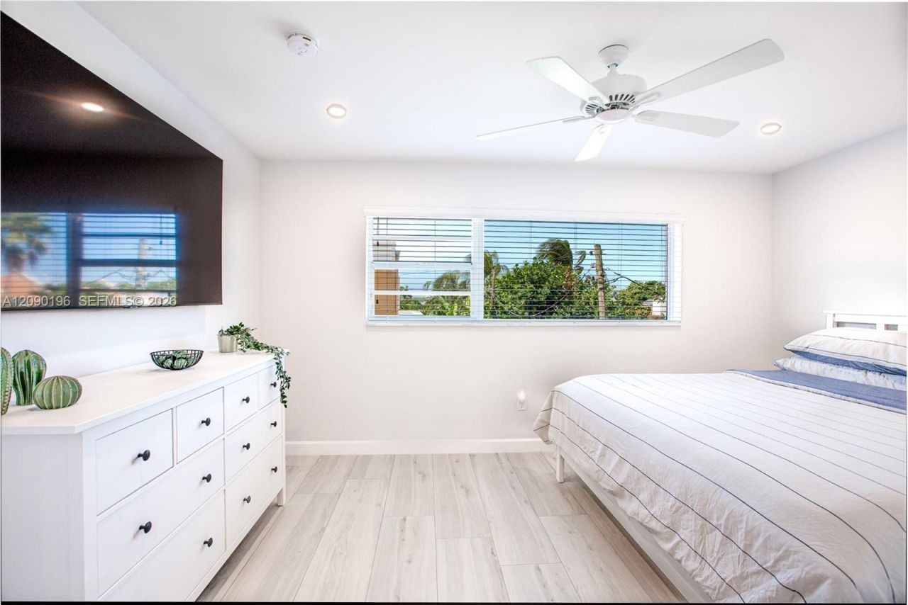 300 Oregon St , Unit 204, Hollywood, FL 33019 Photo