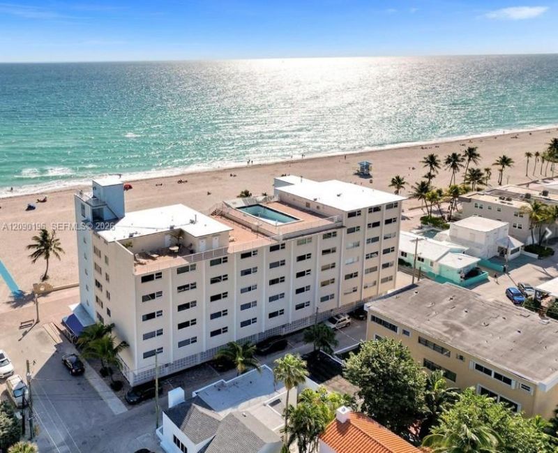 300 Oregon St , Unit 204, Hollywood, FL 33019 Photo