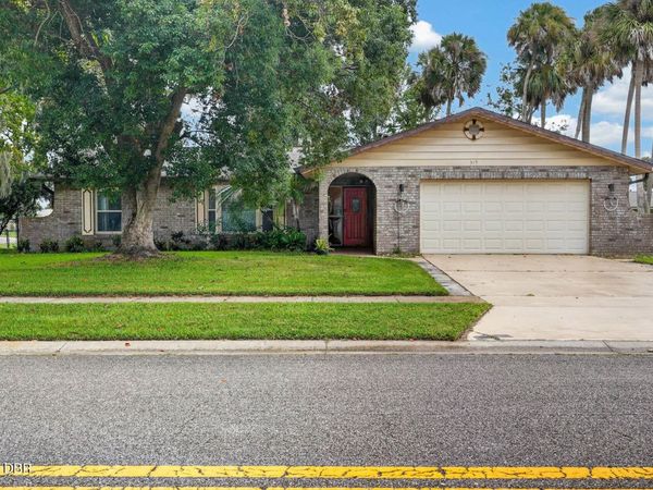 319 Quaker Ridge Drive, Daytona Beach, FL 32119