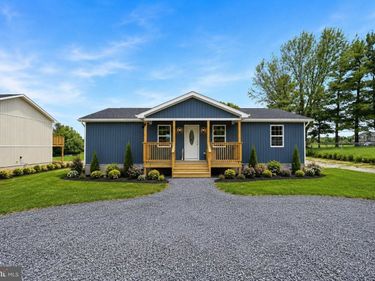 130 WESLEY CHAPEL DR, EDINBURG, VA 22824