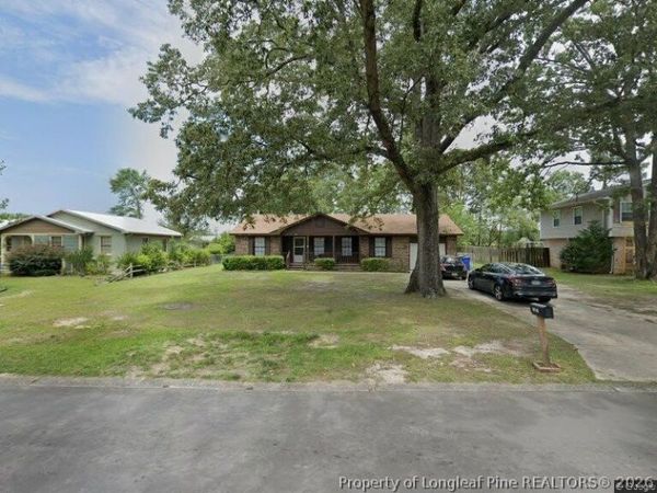 6516 Senator Drive, Fayetteville, NC 28304