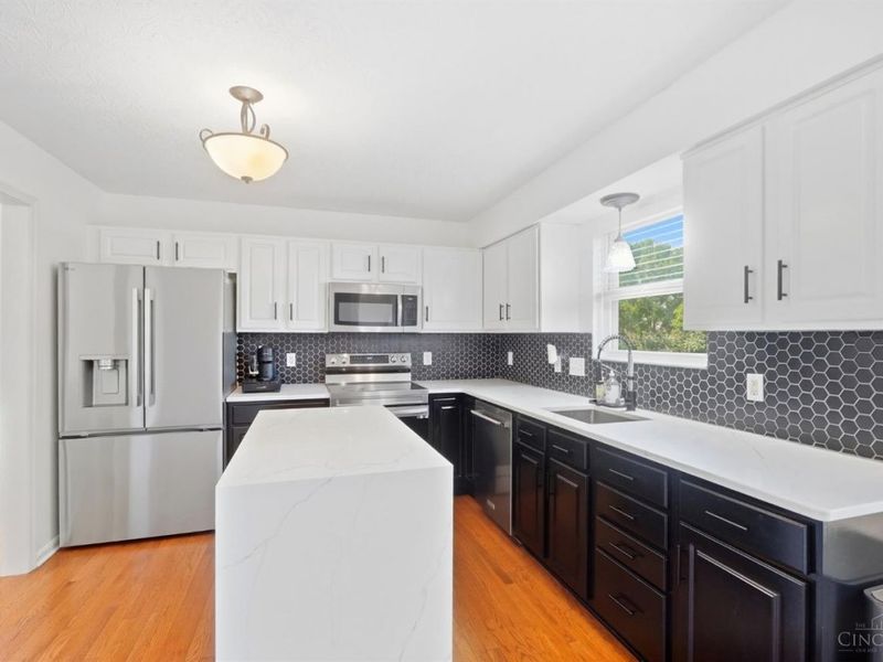 8044 Seabury Court, West Chester, OH 45069 Photo 18