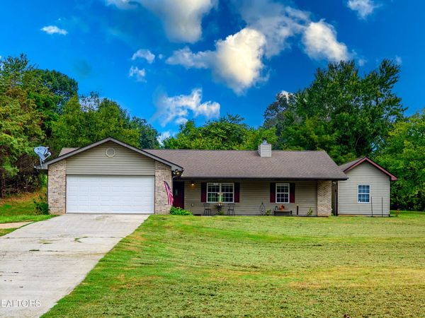 3330 River Pointe Circle, Kodak, TN 37764