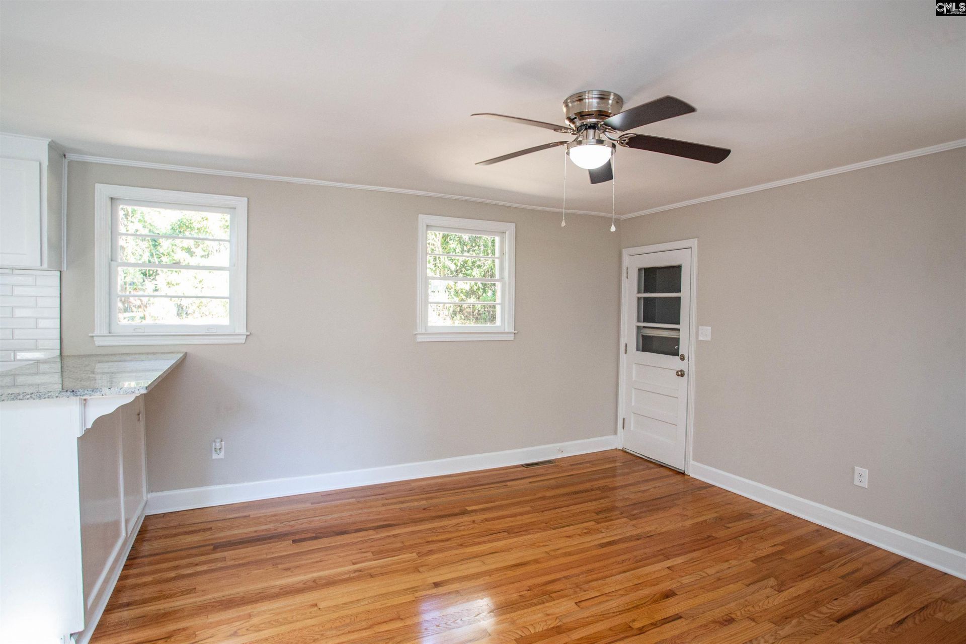 710 Douglas Street  Photo 10